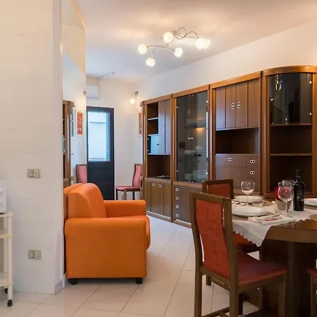 Center - Steps From The Apartamento
